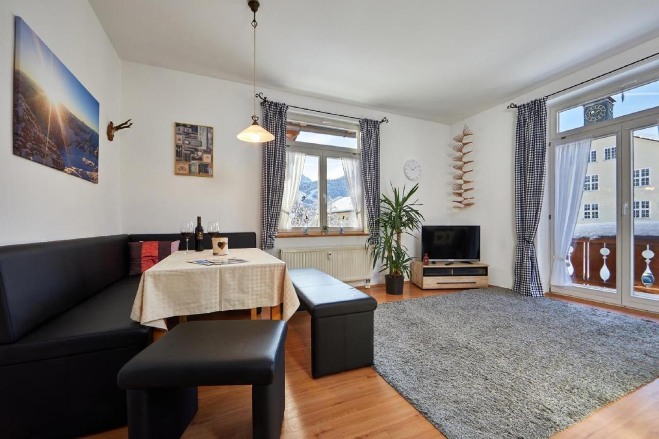 Apartments Alte Villa Гарміш-Партенкірхен Екстер'єр фото