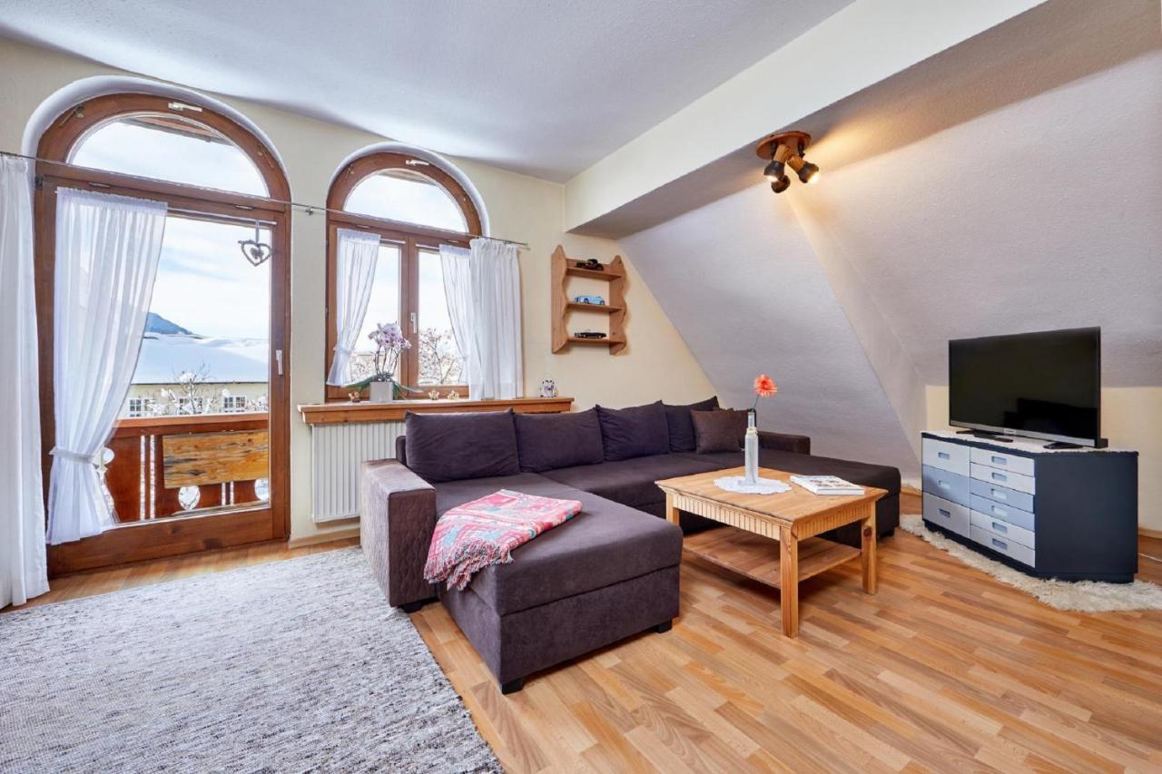 Apartments Alte Villa Гарміш-Партенкірхен Екстер'єр фото