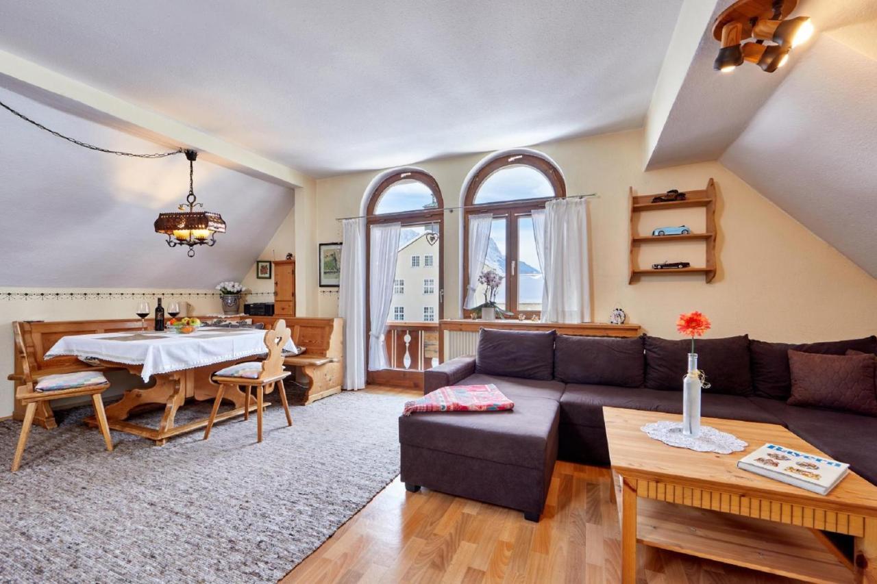 Apartments Alte Villa Гарміш-Партенкірхен Екстер'єр фото