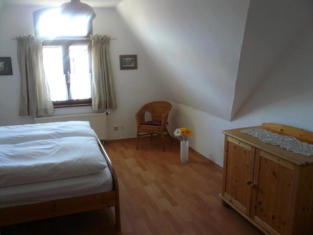 Apartments Alte Villa Гарміш-Партенкірхен Екстер'єр фото